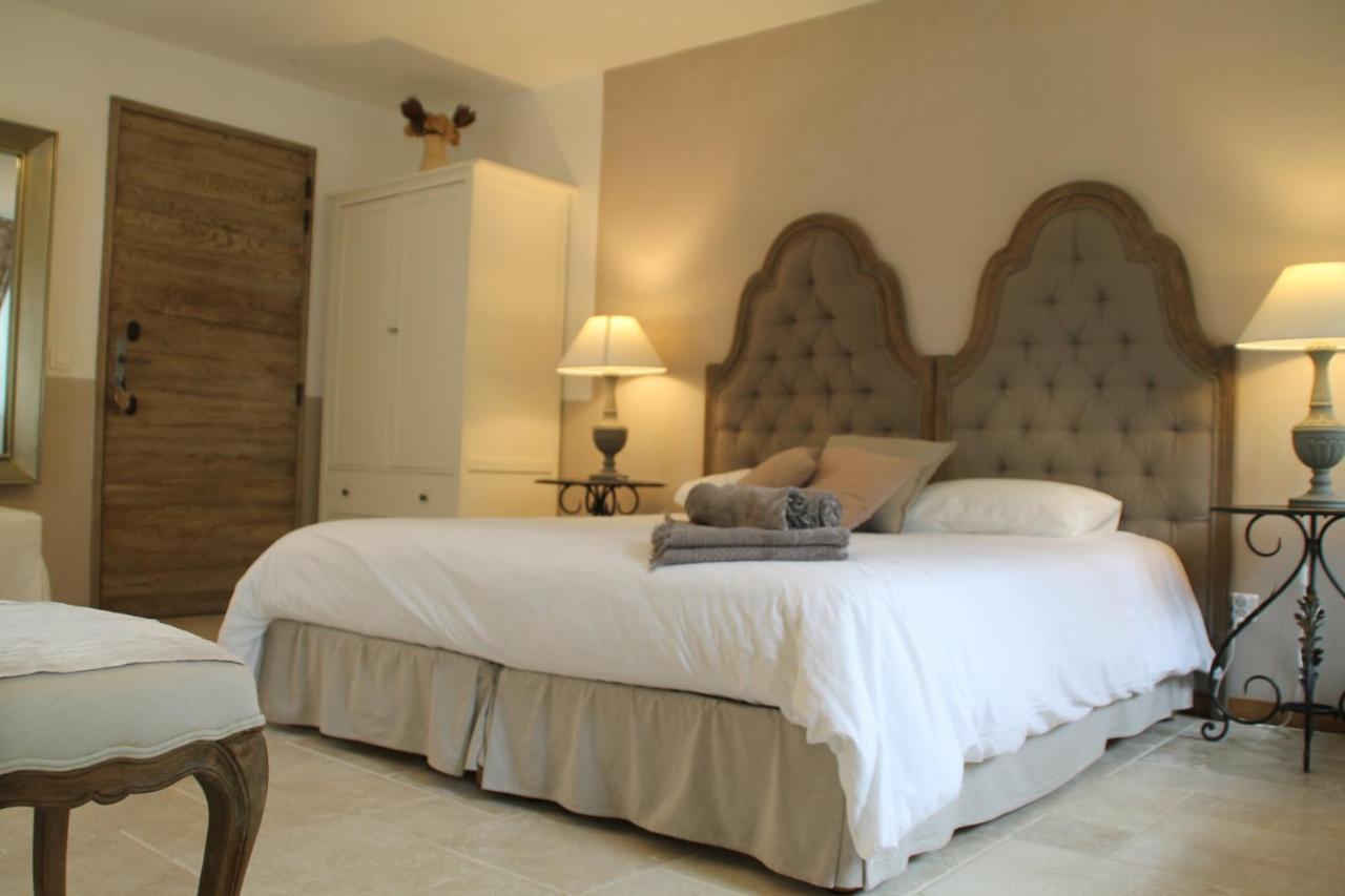Le Clos Bel Ami Chambre D'Hotes Avec Piscine Bec-de-Mortagne Esterno foto